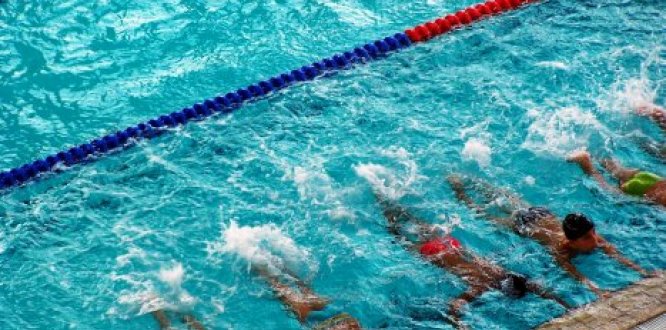 Curso de natación en Servitá para mayores de 14 años  