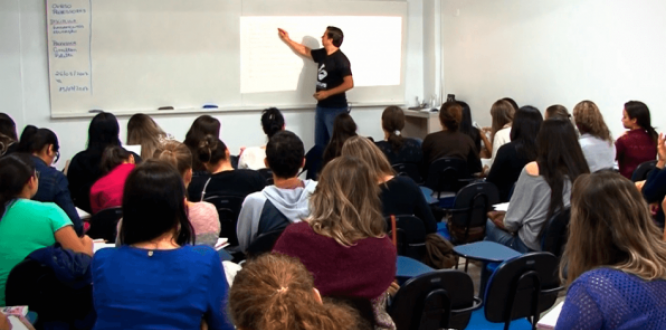 Cursos gratis en el Centro de Desarrollo Comunitario Simón Bolívar de Usaquén: Informática y mercadeo Punto de Articulación Social Usaquén: Calle 165 No. 7 -38 Teléfono 6702272 Cursos gratis en el Centro de Desarrollo Comunitario Simón Bolívar de Usaquén: Informática y mercadeo Punto de Articulación Social Usaquén: Calle 165 No. 7 -38 Teléfono 6702272