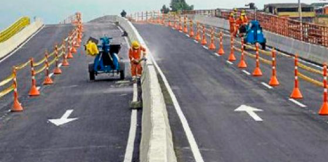 Mantenimiento nocturno en puente vehicular calle 170 AutoNorte